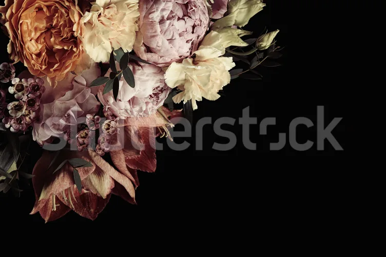 Élégance sombre en fleur