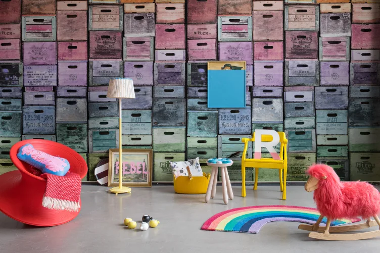 Du chic urbain pour vos murs avec des boîtes de couleurs sur cet impressionnant mural