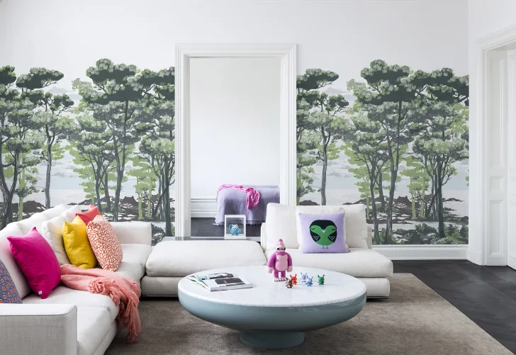 Décor mural avec une forêt peinte à la main