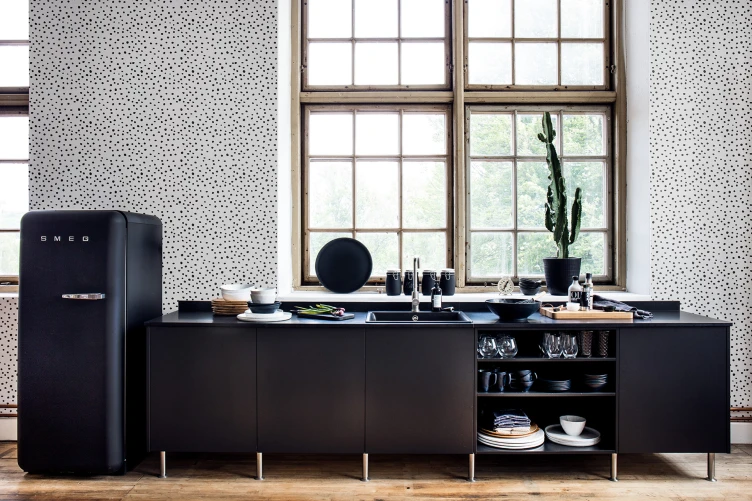 The perfect dotted wallpaper
