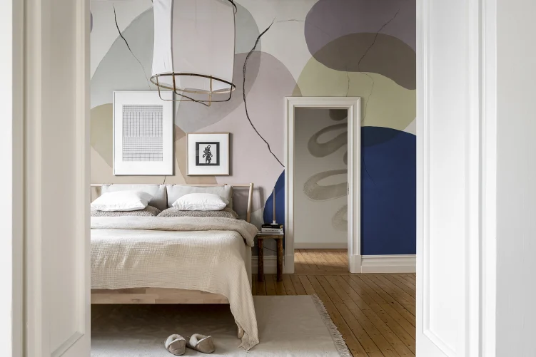 Floating, Playful