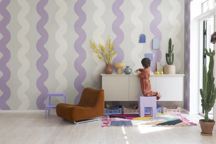 Pastel lilac wobbly wallpaper design