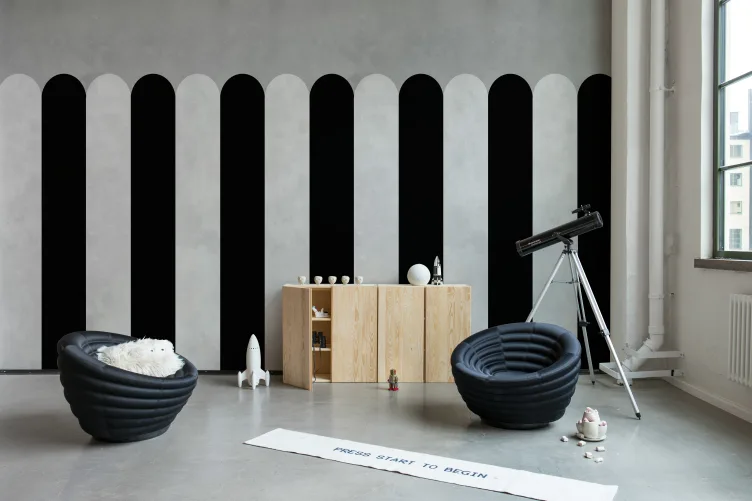 Bold Black Stripes