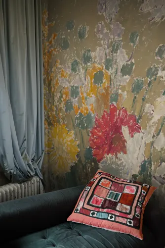 Vintage Floral Elegance