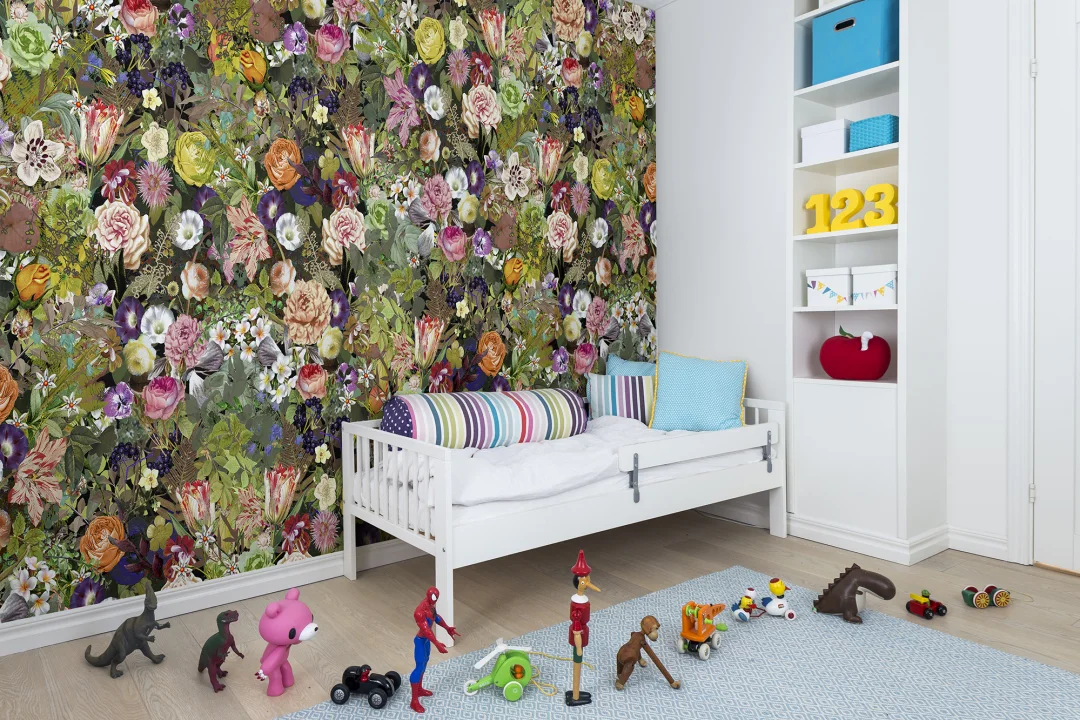 Colorful flower wallpaper to match with any color