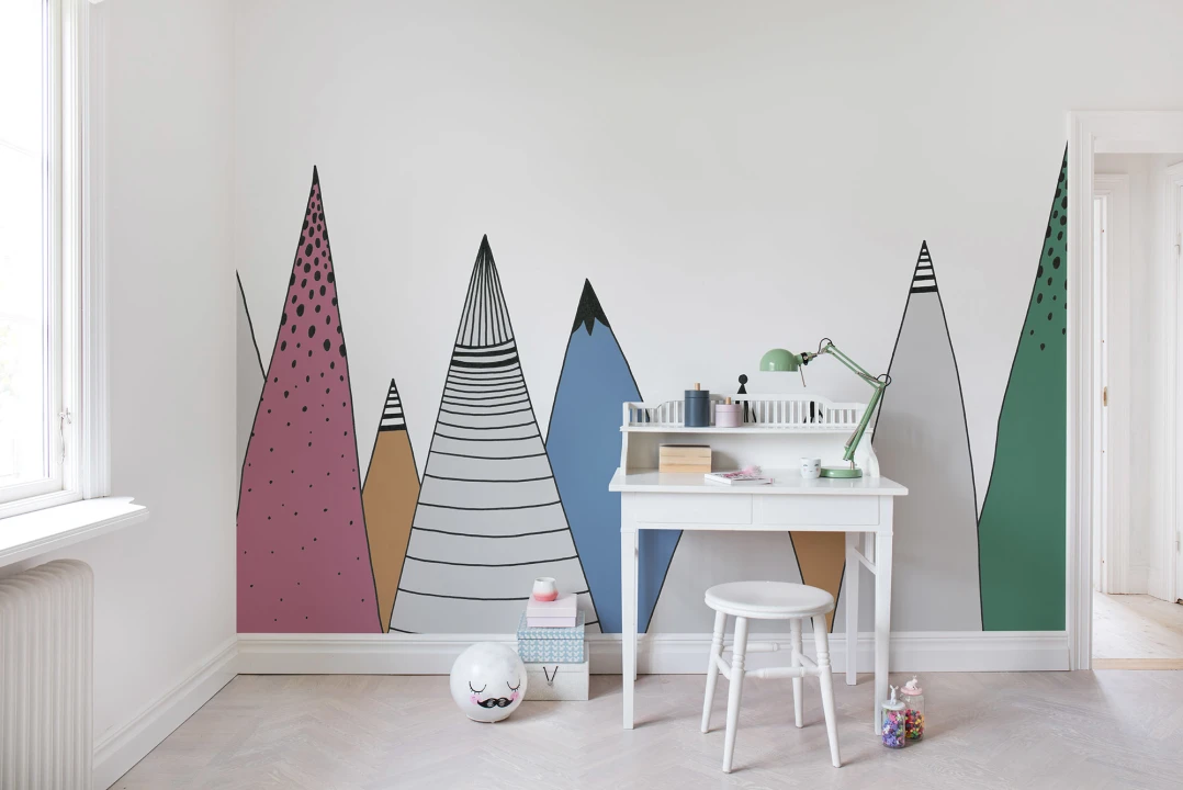 HAND DRAWN MOUNTAIN TOPS