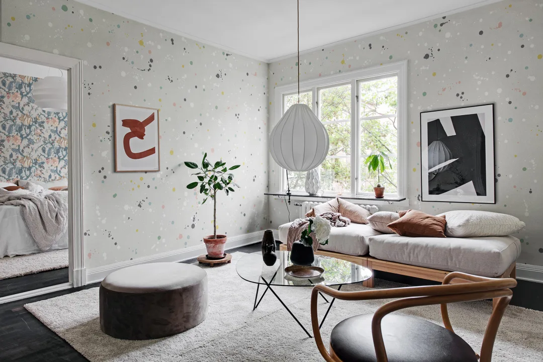 Pastel dots in playful wallpaper