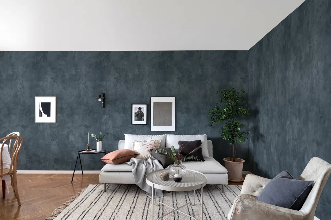 Make a bold statement with this wallpaper (in blue)