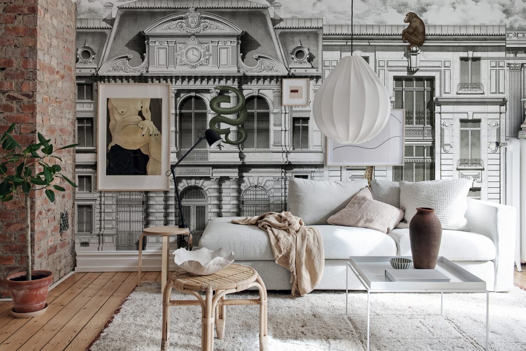 Decorative wallpaper with animals