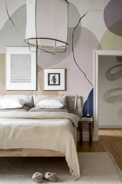 Floating, Playful