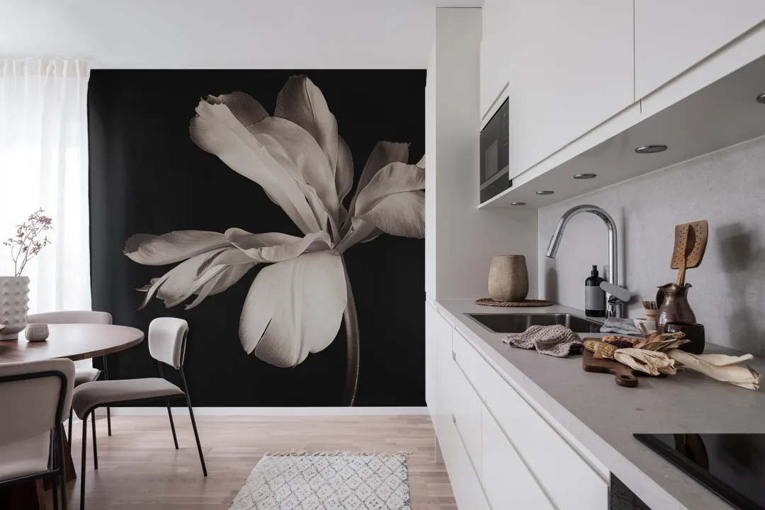Dramatic Flower