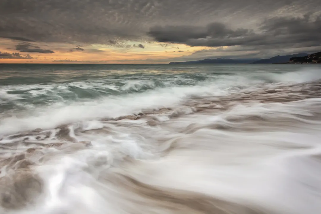 Dramatic Waves