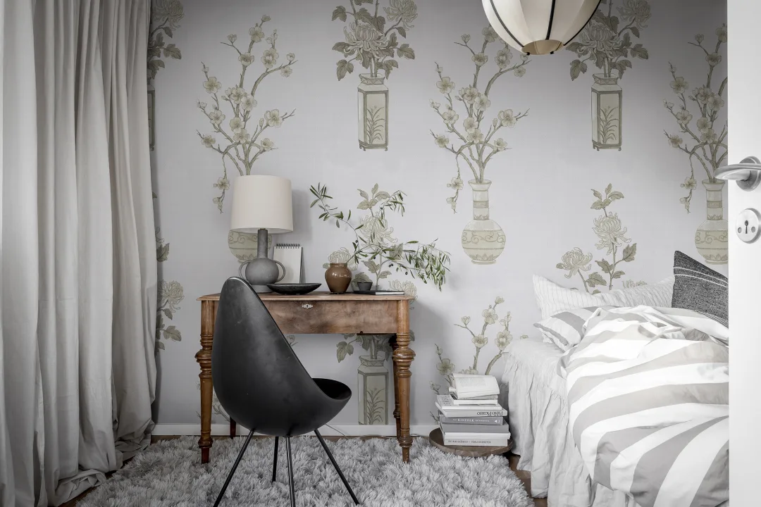 Japanese Vases Pearl