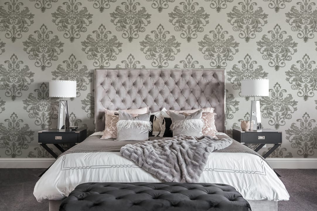 Baroque Pearl, White