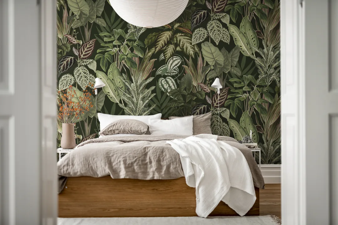 Mischievous Jungle, Lush