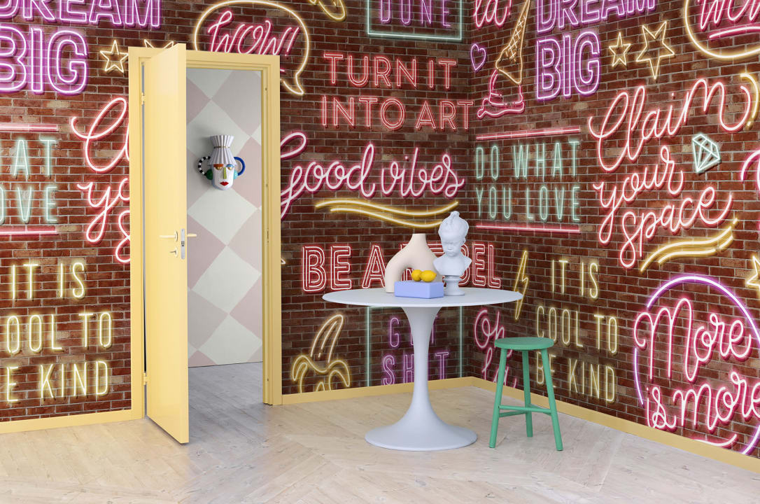 Papier peint avec typographie néon audacieuse
