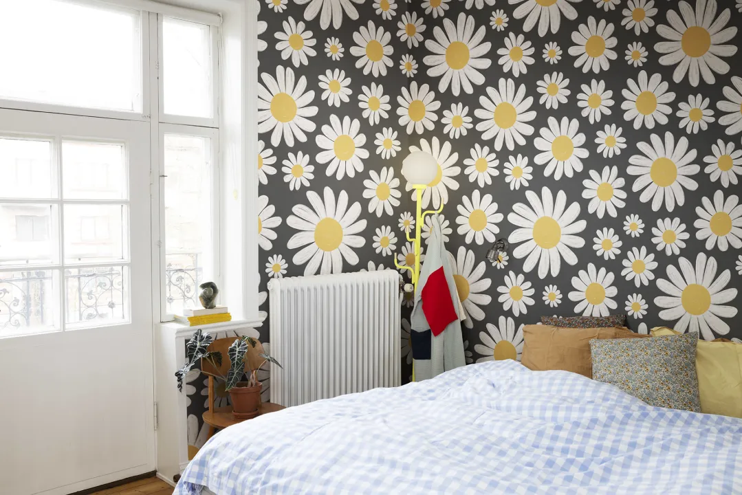 Popping Daisies