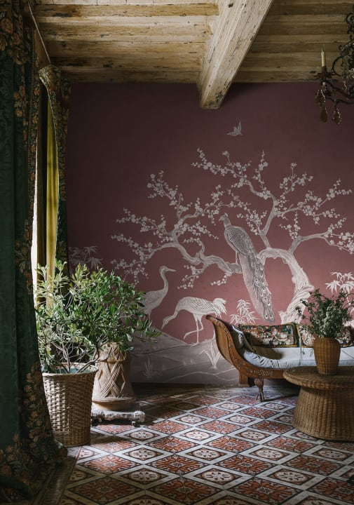 Oiseaux gracieux et branches en fleurs