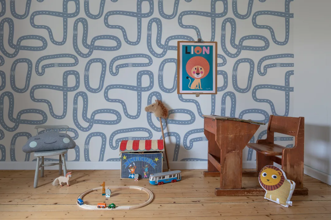 Zoom Into Imaginative Play