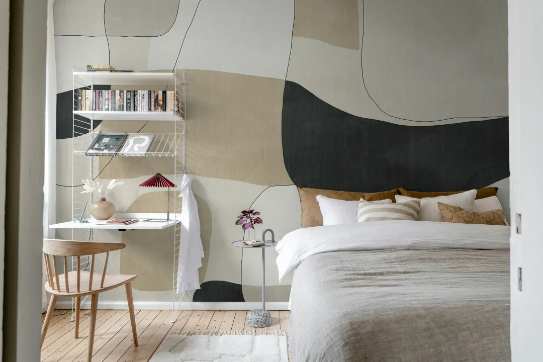 Subtle Geometric Harmony