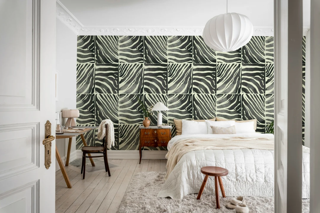 Zebra Bold