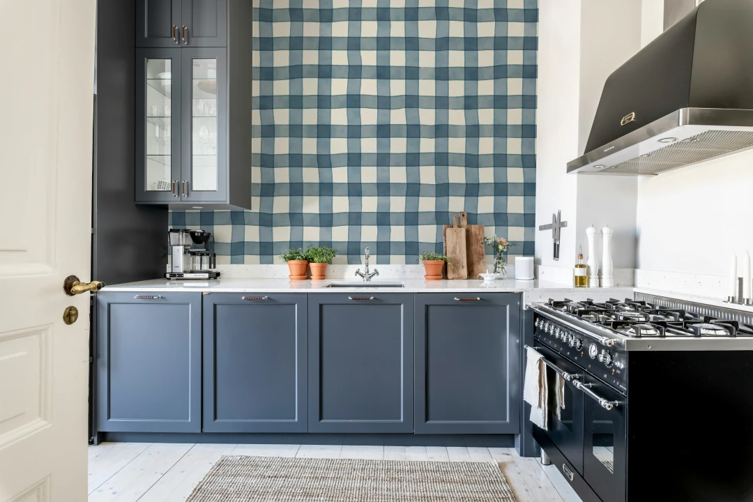 Serenitate stilată: Charm albastru Gingham