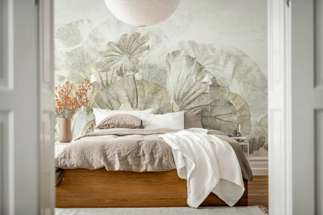 Omfavn Ro med Beige Lotusblad Veggmaleri