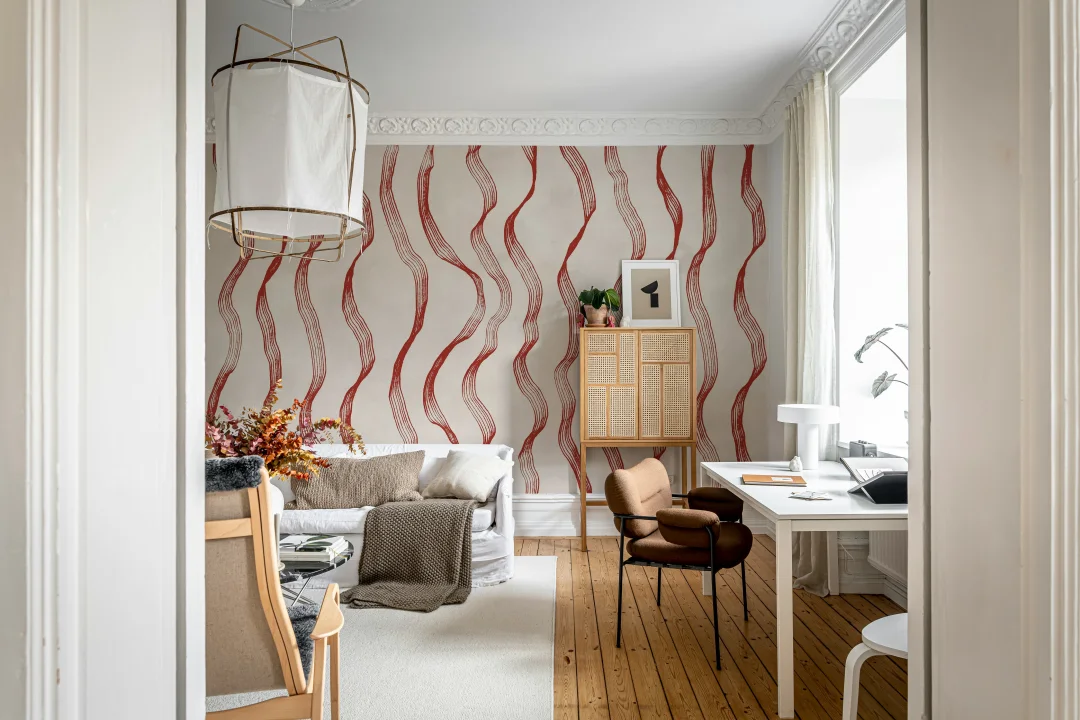 Wavy Red Ribbon Stripes