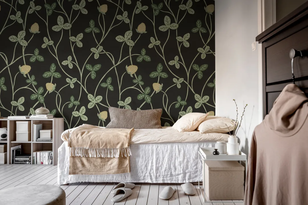 Omfavn elegance med Clover Bloom