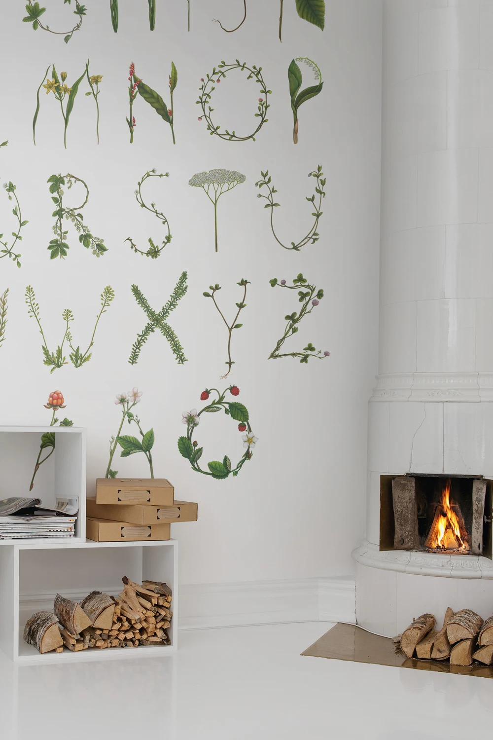Wallpaper with writing in the form of a leaf alphabet