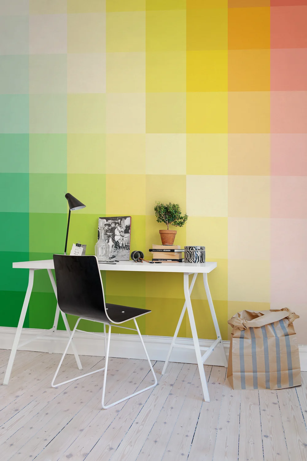 Eine Regenbogen-Tapete im quadratischen Look