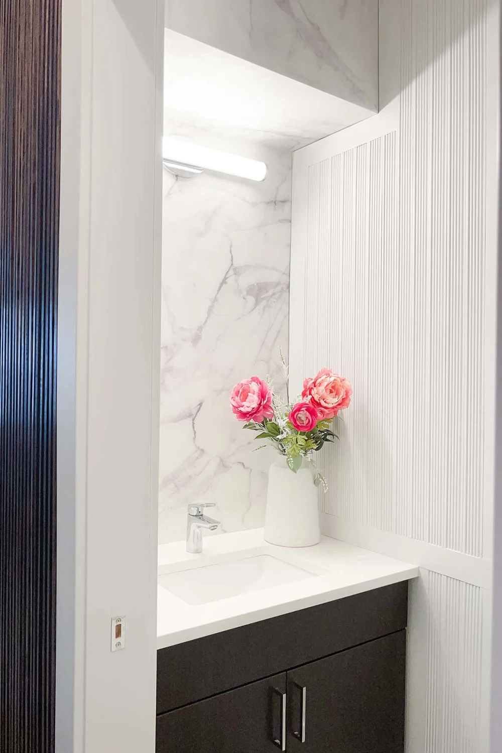 Marble walls bring elegance to your home