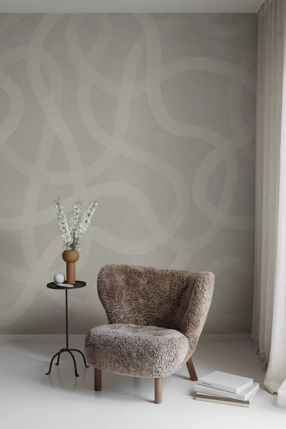Bold Flowy Lines