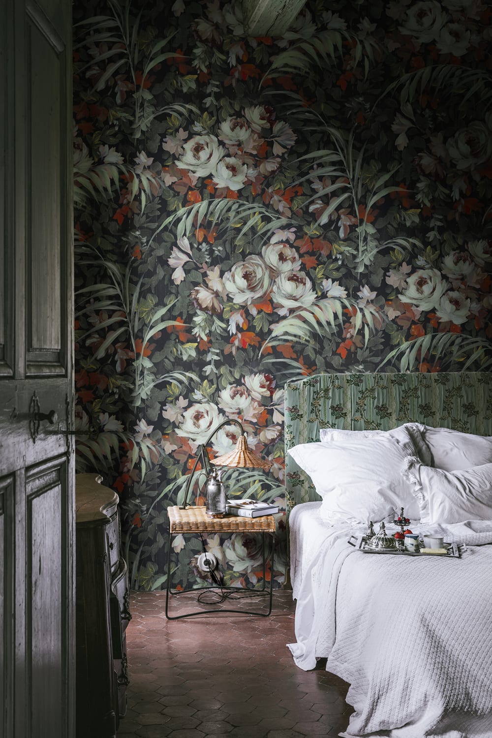 Dazzling Foliage, Lush
