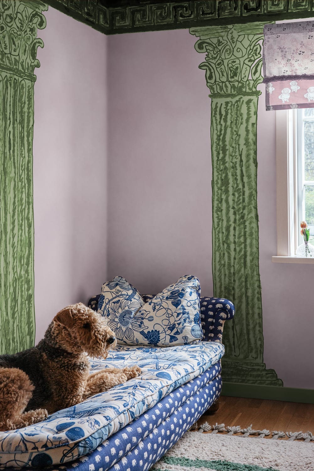 Rebel Walls x John-John: Umfassen Sie zeitlose Eleganz