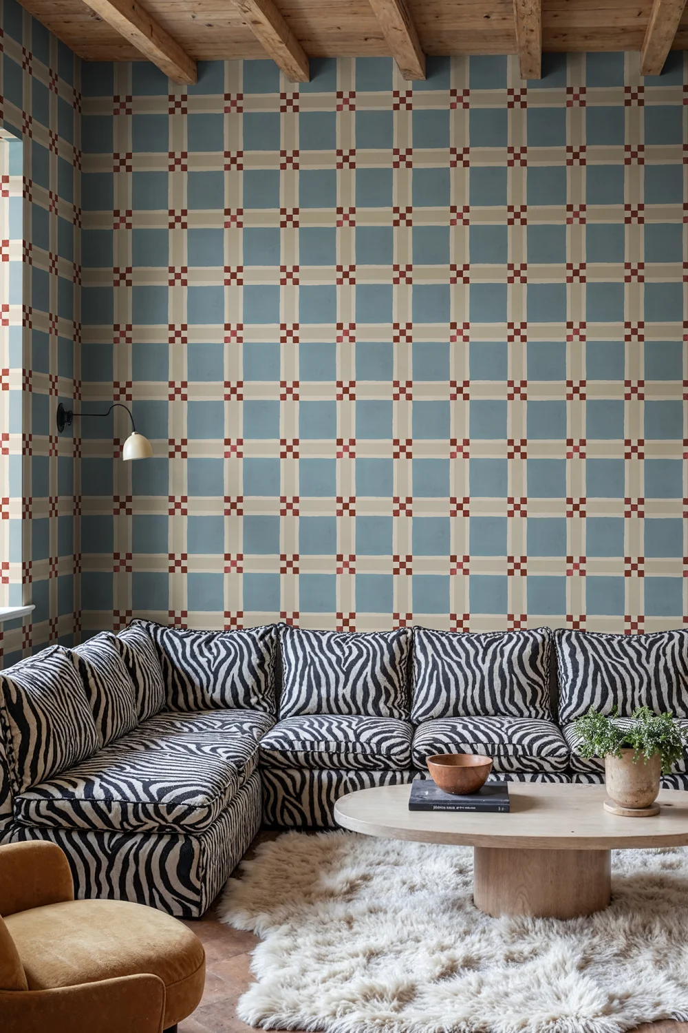 Découvrez la grâce d'une grille bleu clair