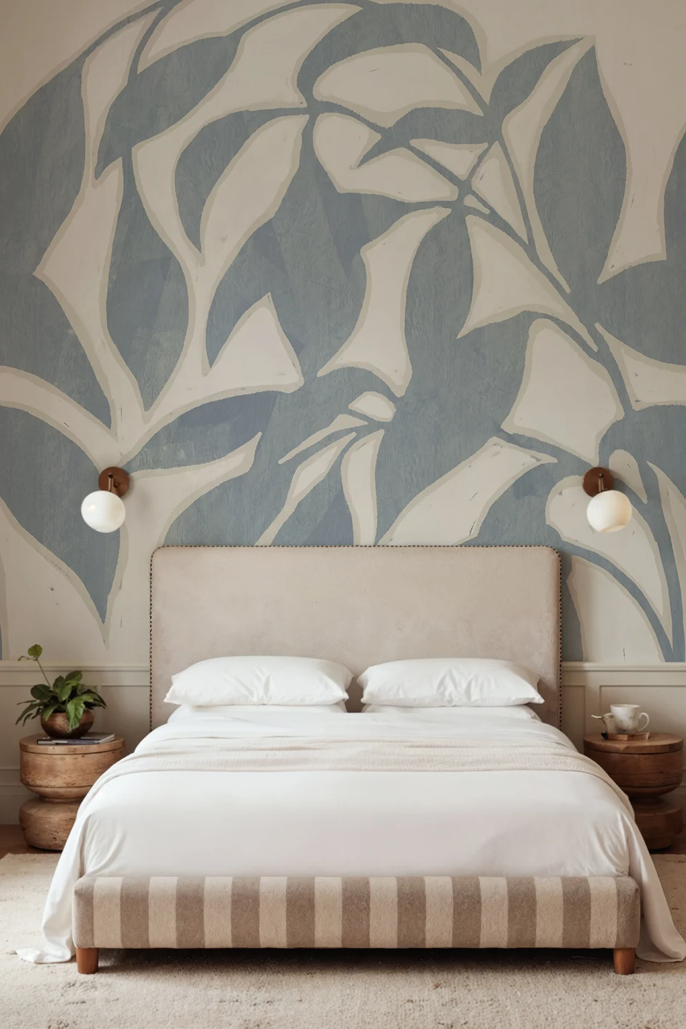 Blue Leaf Elegance
