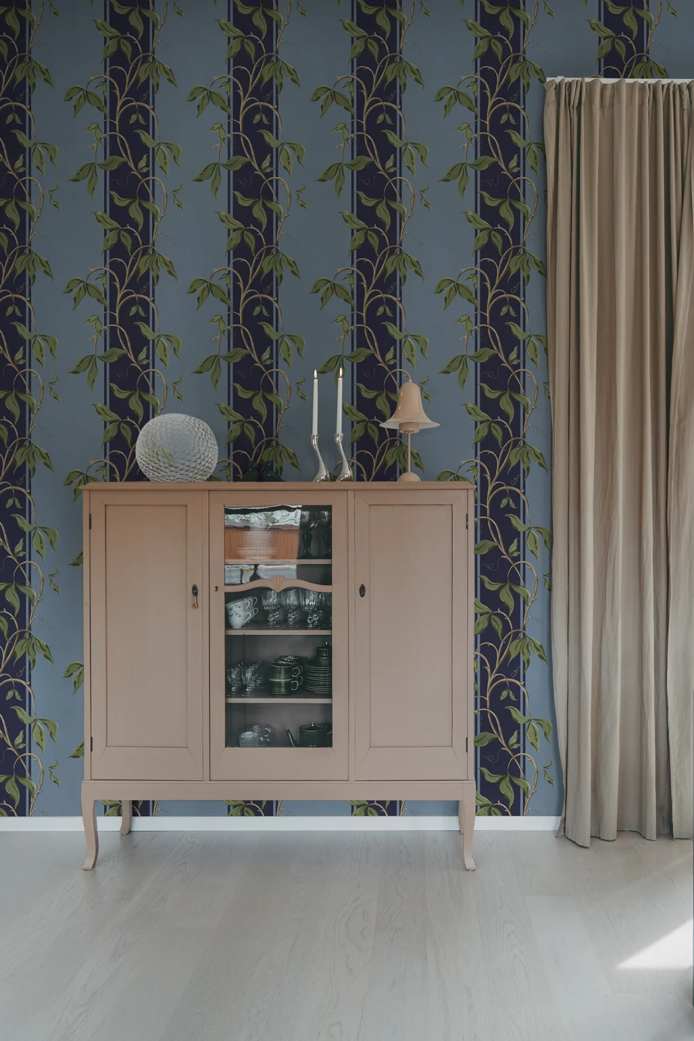 Garden Stripe Elegance