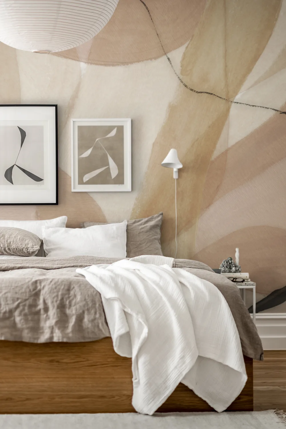 Abstract wall mural
