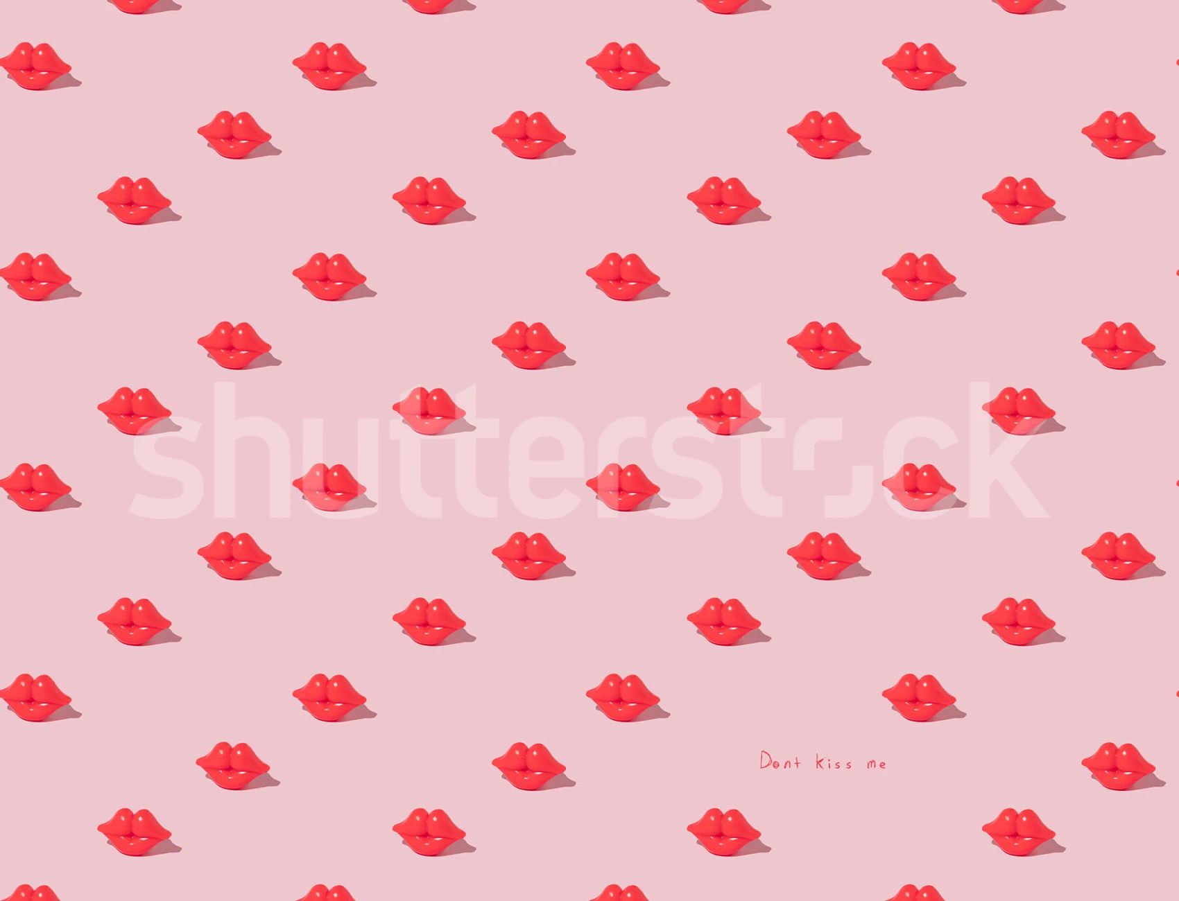 Bold pink and red wallpaper