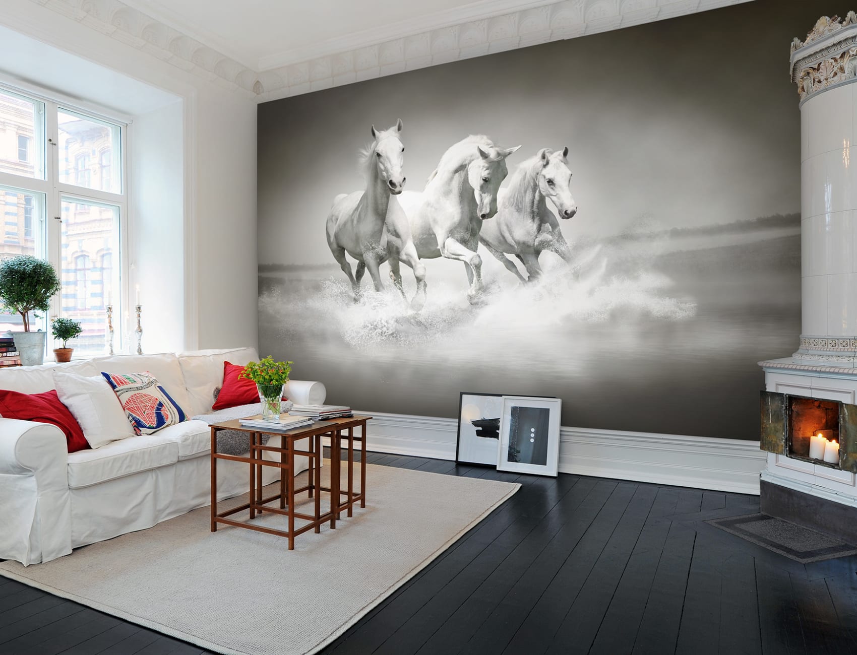 Wall mural with horses in grayscale