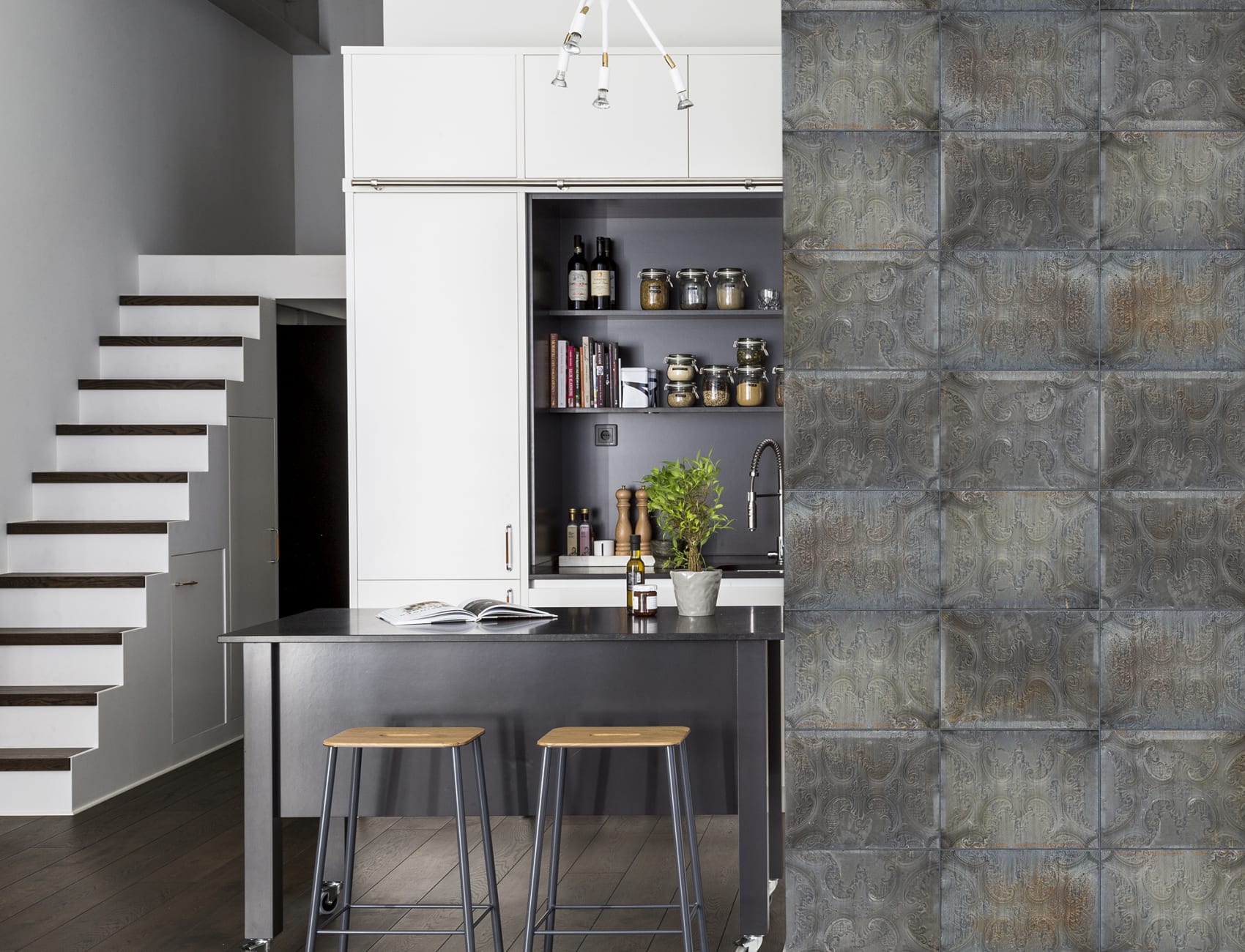 Wallpaper tiles of steel