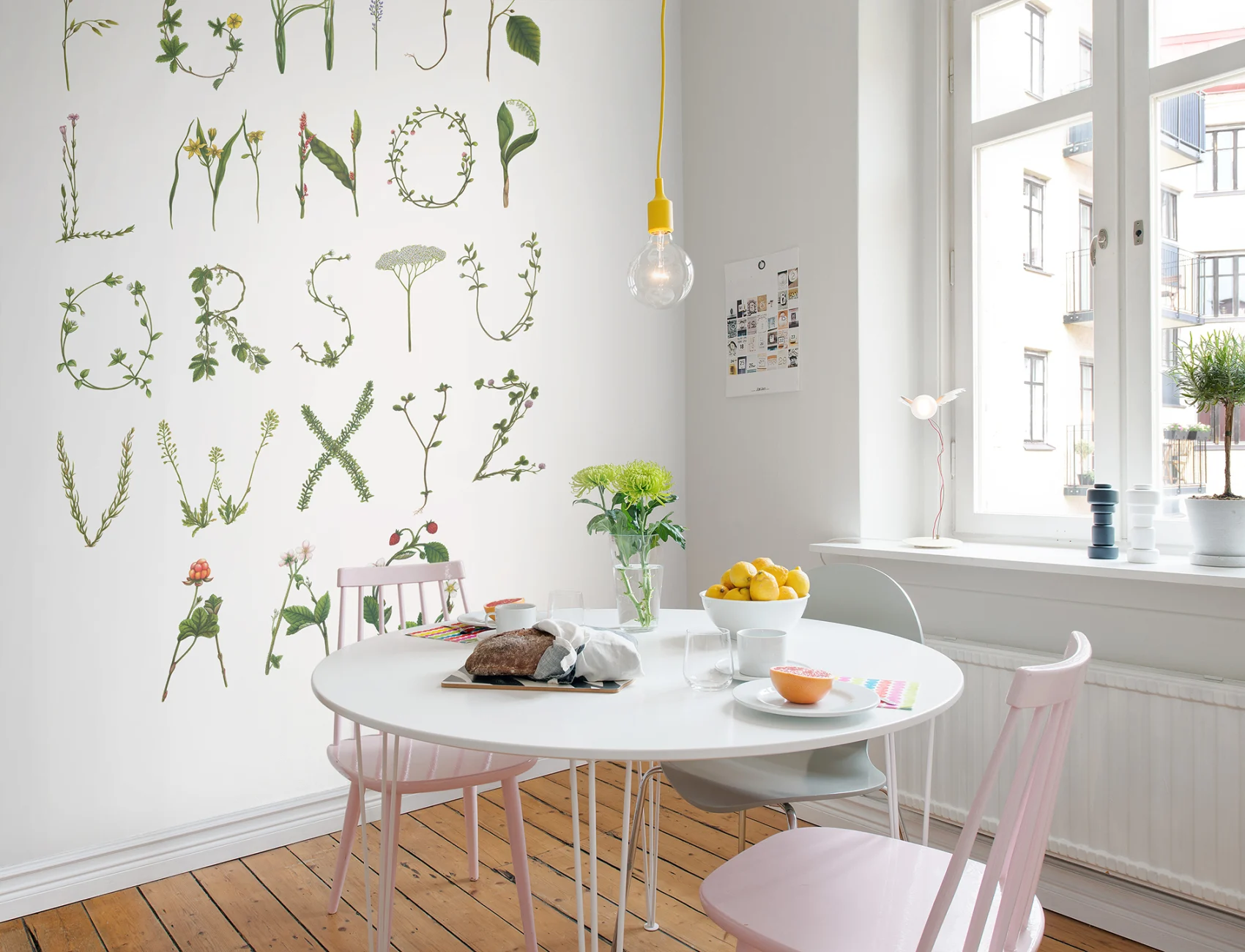 Wallpaper with writing in the form of a leaf alphabet