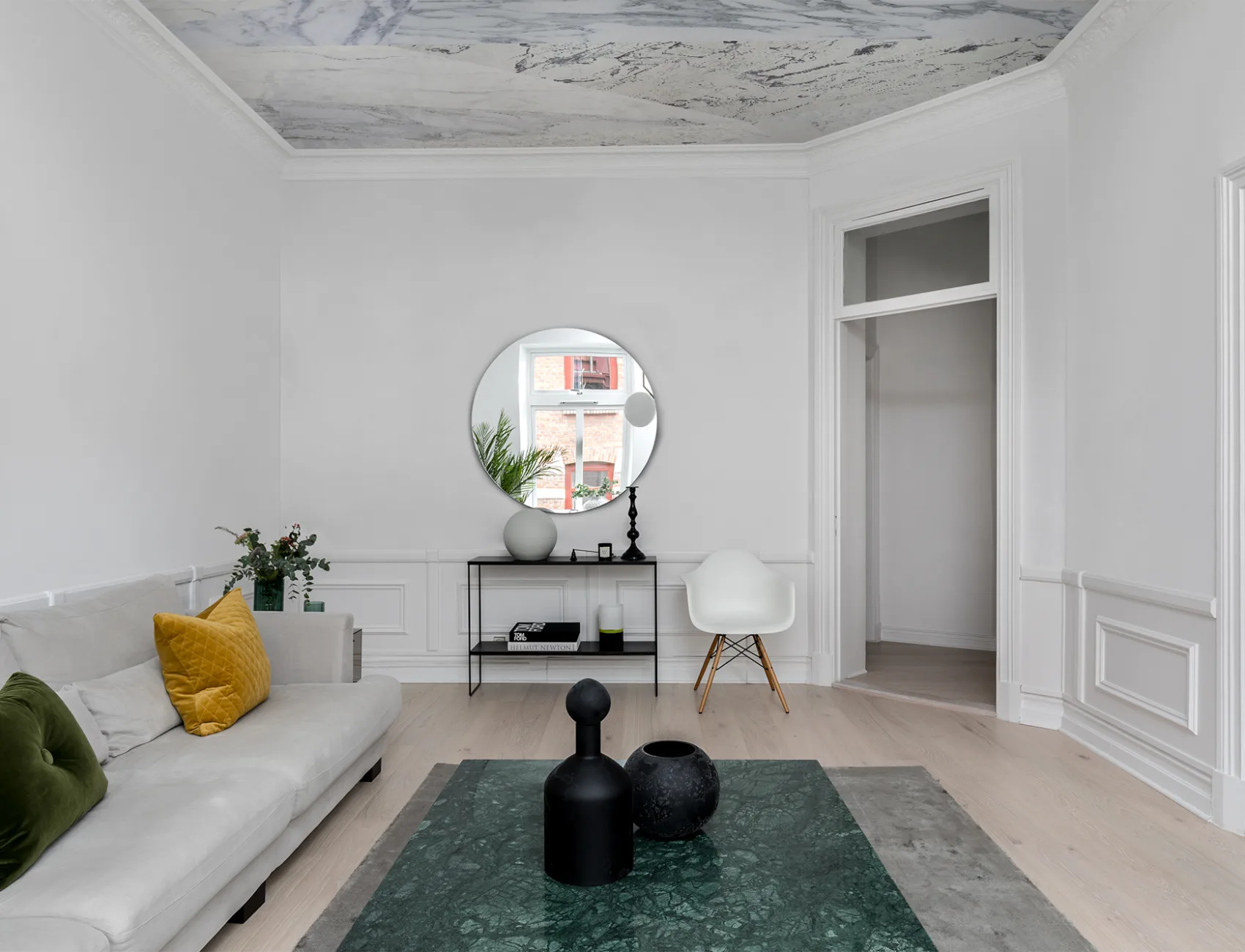 Because who wouldn’t want a feature wall filled with marble