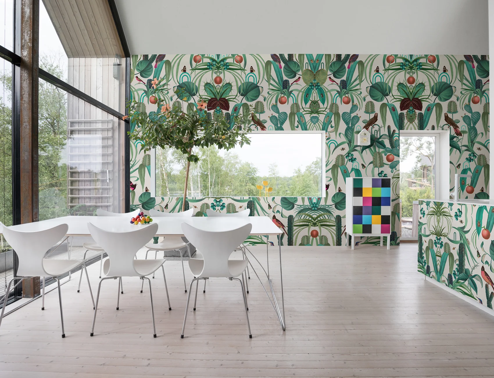 Symmetrisch behang ter ere van de natuur
