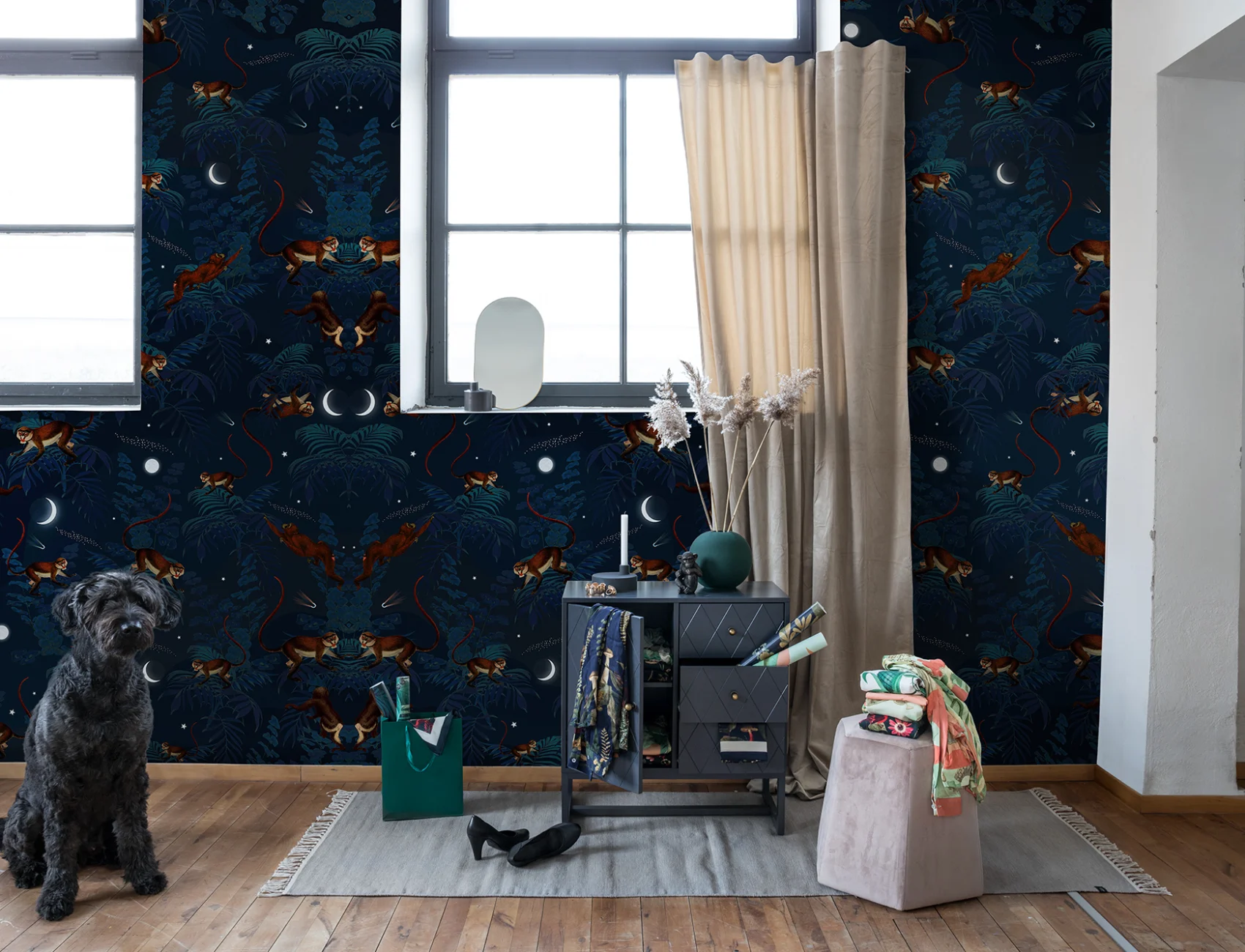 Décor mural avec des singes dans un paysage lunaire