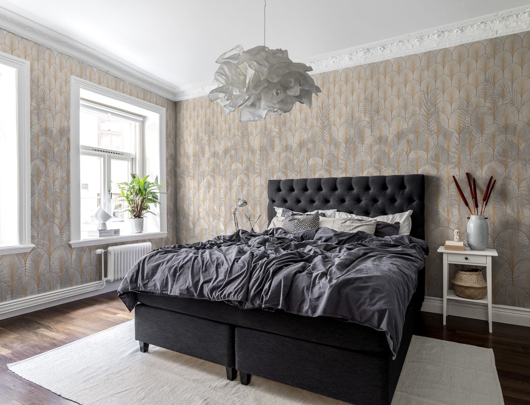 Elegant art deco wallpaper with palm leaves