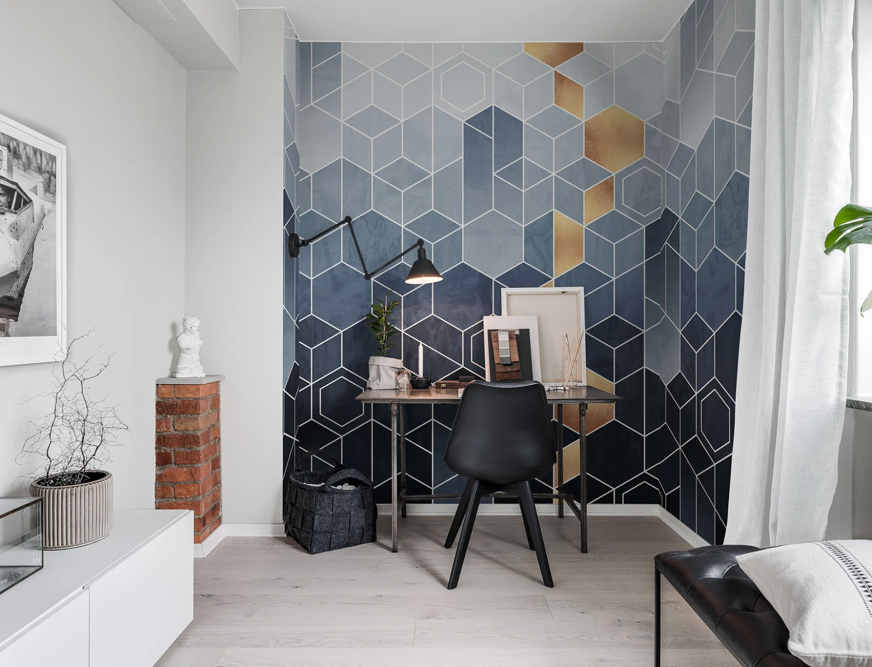 Décor mural Art Déco dans des teintes bleues avec un effet doré