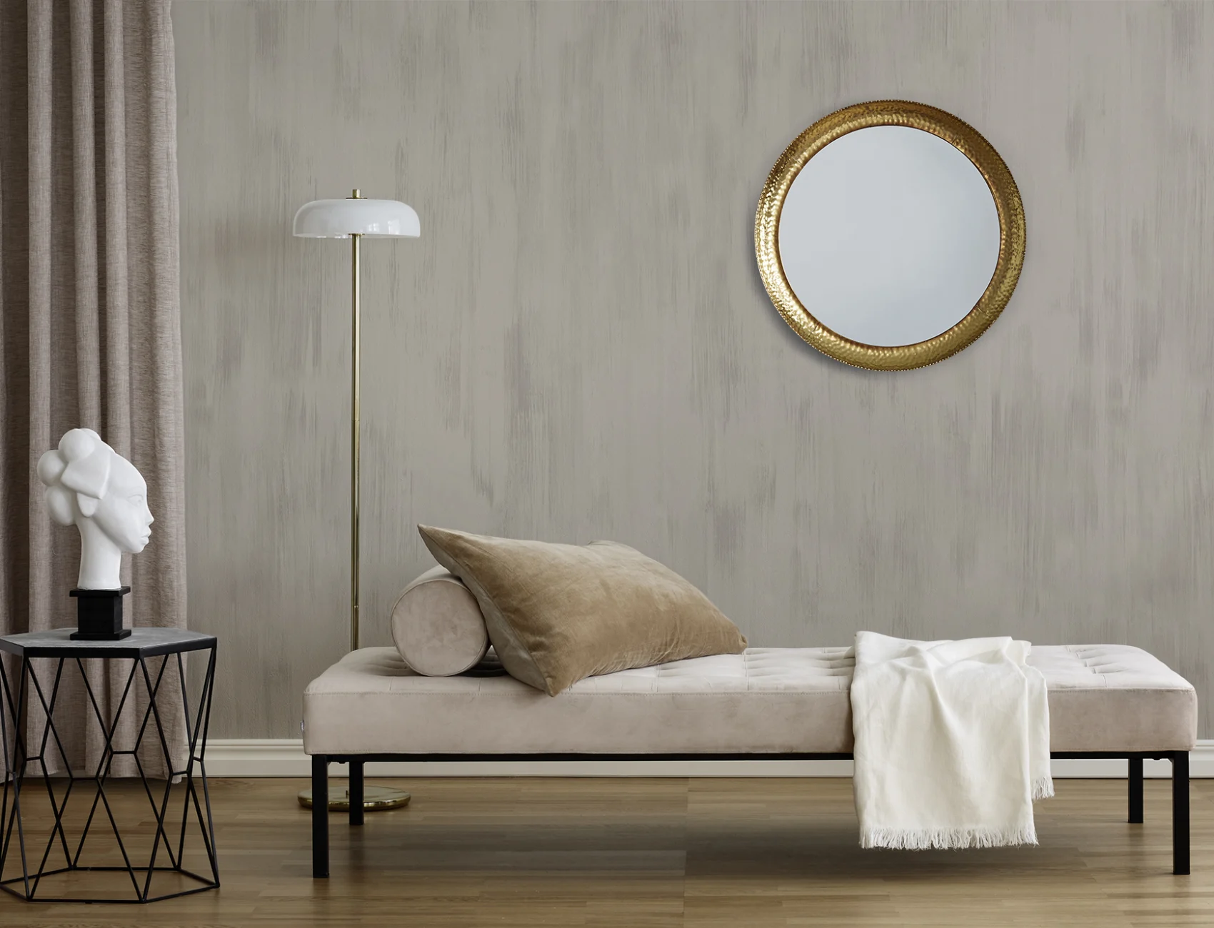 Sweeping strokes with calming effect