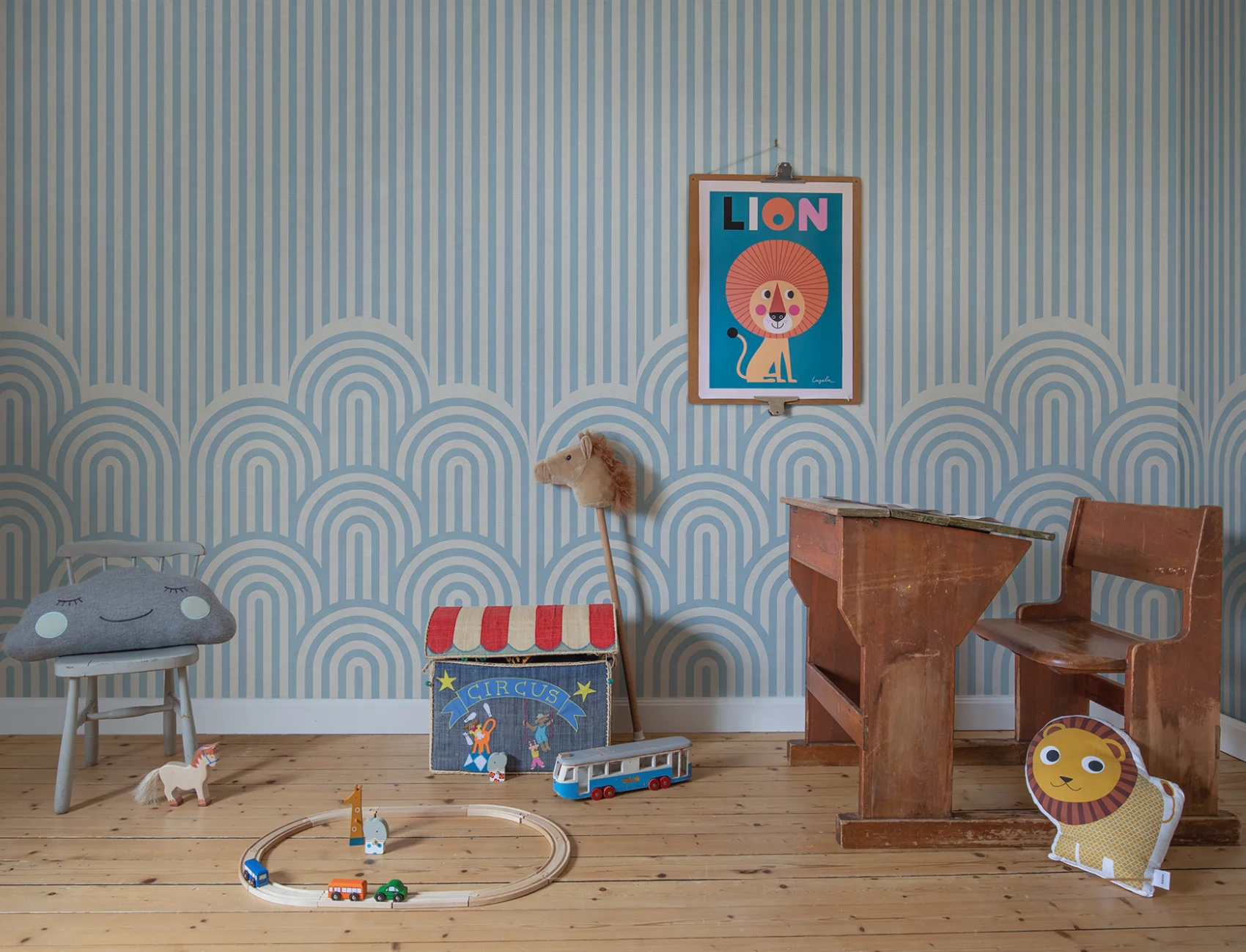 Striped wallpaper with a twist